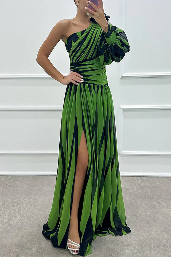 Shiloh - Elegant Striped Maxi Dress with One Shoulder