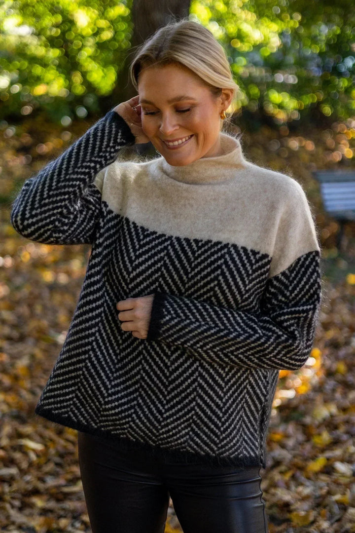 Gia™ - Luxury Turtleneck Jumper