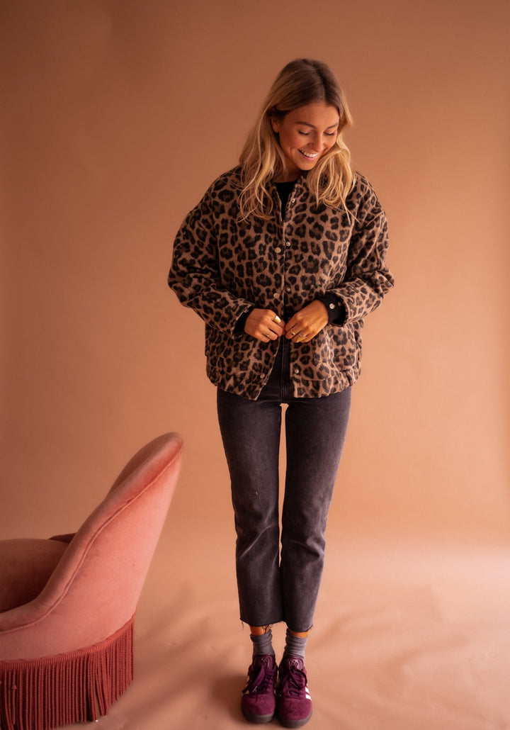 Luna | Trendy Women's Jacket with Leopard Print