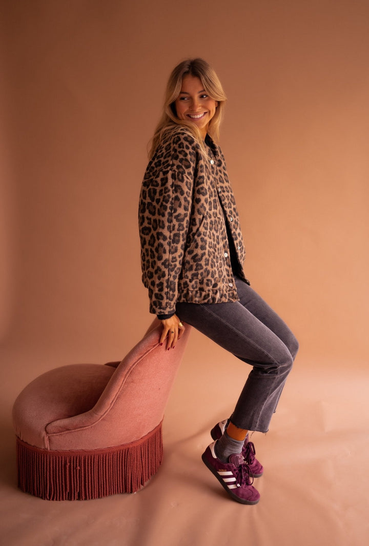 Luna | Trendy Women's Jacket with Leopard Print